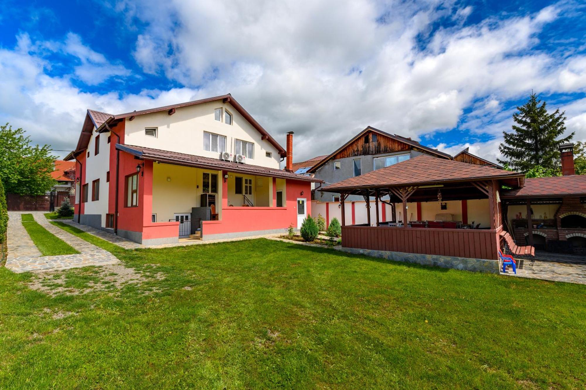 Casa Alex Calimanesti 호텔 외부 사진
