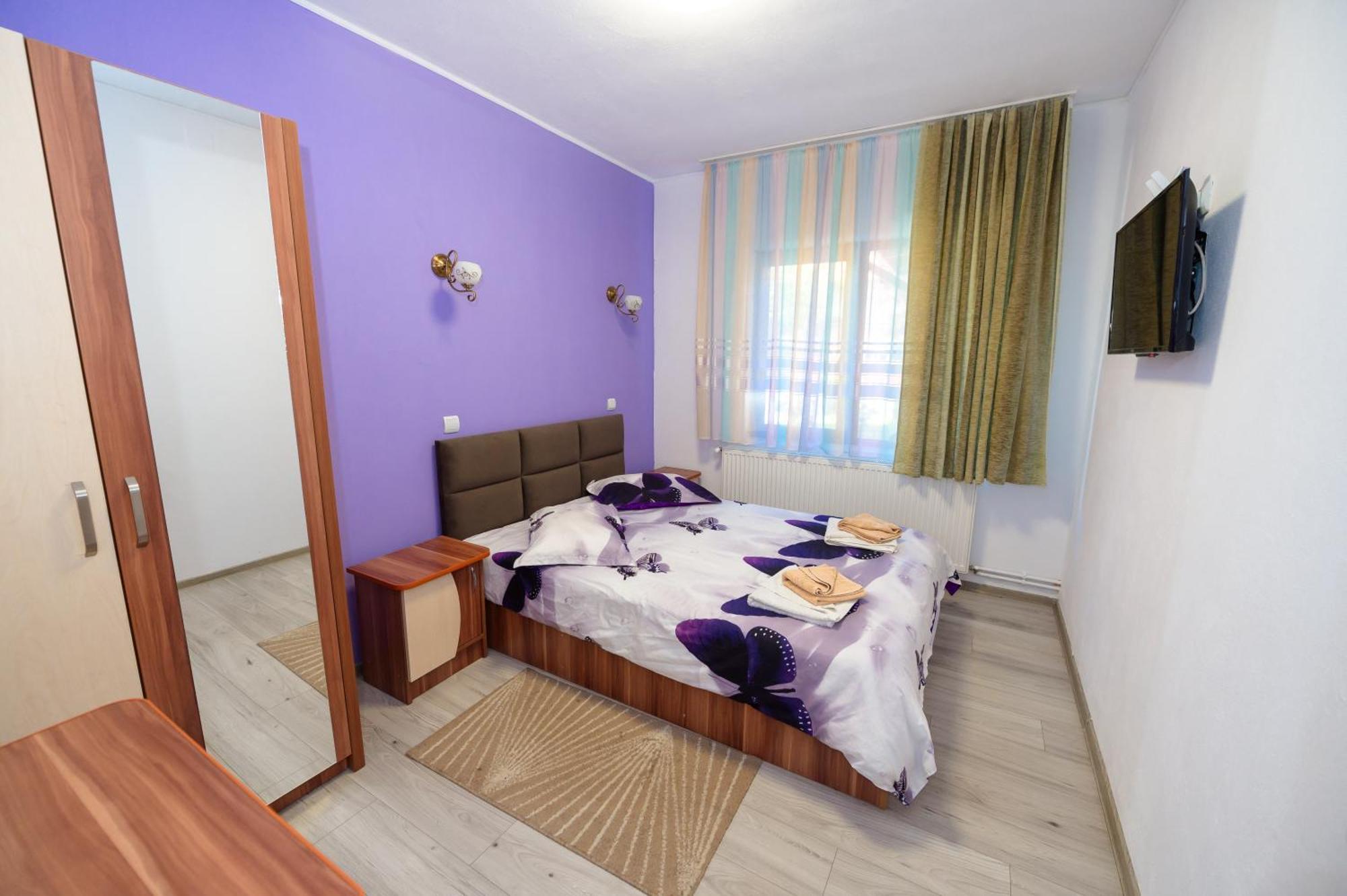 Casa Alex Calimanesti 호텔 외부 사진