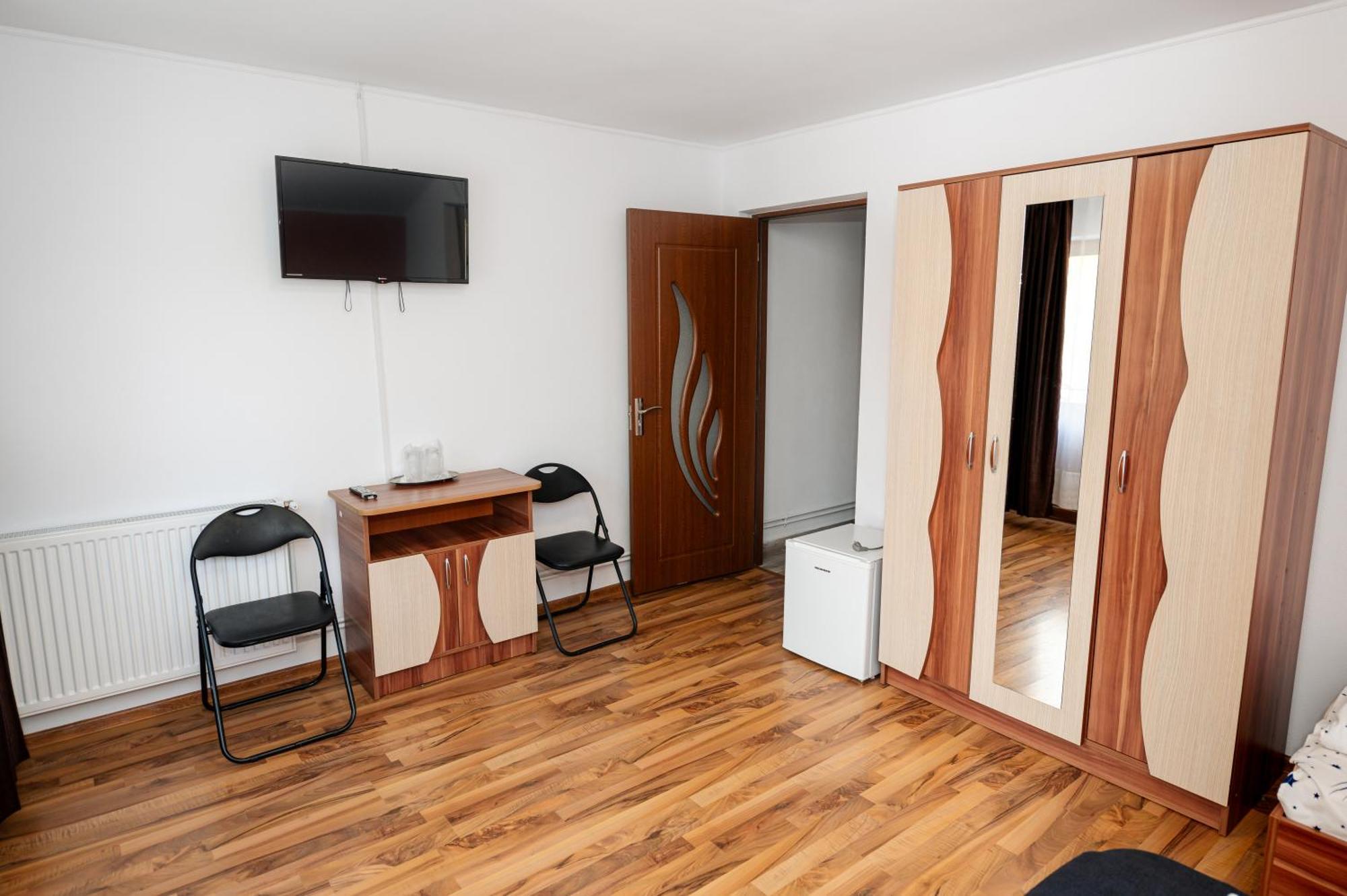 Casa Alex Calimanesti 호텔 외부 사진