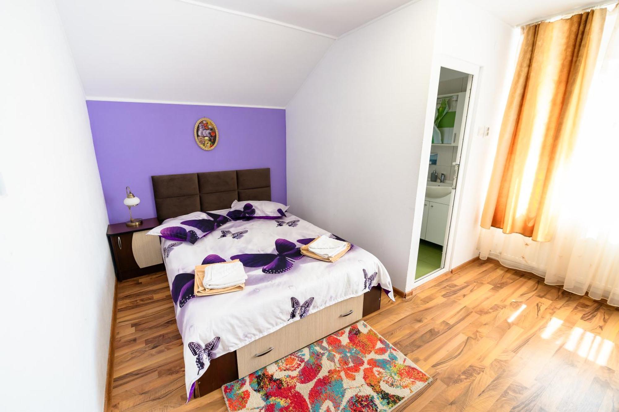 Casa Alex Calimanesti 호텔 외부 사진